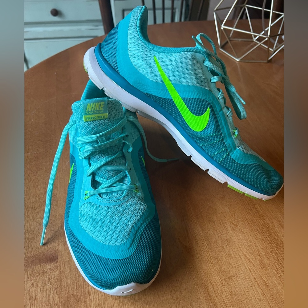 Nike Flex Women's Teal and Lime Green Running Shoes - size 10